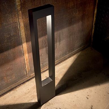 Borne extérieure contemporaine Ideal lux Vega Noir Aluminium 136059