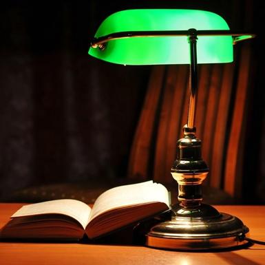 Lampe de table en acier vert BANKER